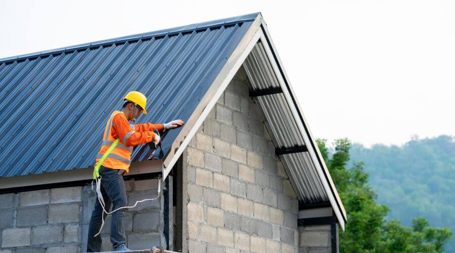 Expert Emergency Roof Repairs services in Lebanon, OH